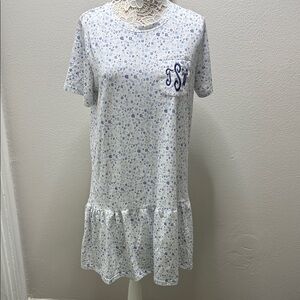Elegant Blue and White Floral Midi Dress